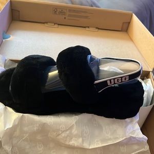 UGGS Oh Yea Slides